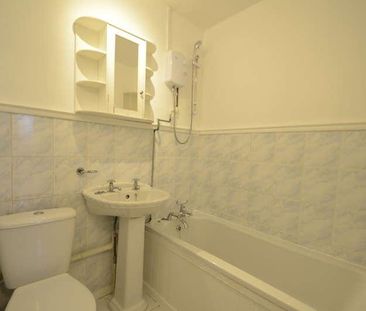 Shellfield Close, Staines-upon-thames, TW19 - Photo 6