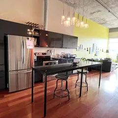 1 room apartment of 79m² in Montreal - Photo 2