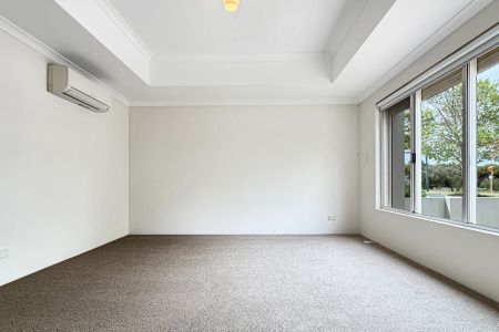 Coastal living just steps from Rockingham Beach. - Photo 5