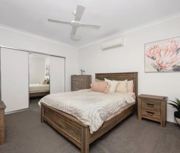 Private Parkside Living in Kalynda Chase - Photo 6