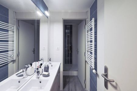 Colocation flambant neuve au pied du tram 3 et C20 - Photo 2