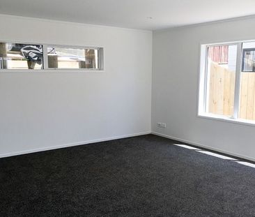 Charming 4BR Home in Birkdale - Photo 6