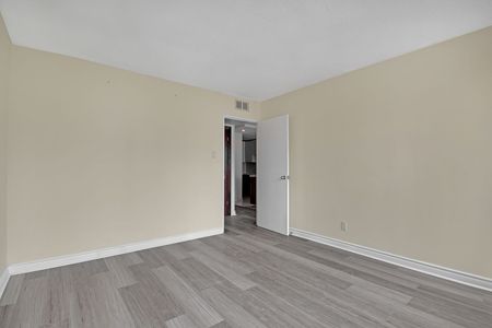 For Lease - 914 Yonge Street Unit# 1704, Toronto, Ontario - Photo 3