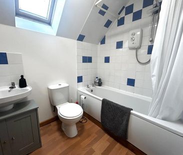 2 bedroom apartment to rent - Photo 4