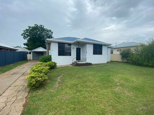 Spacious 4-Bedroom Home in South Tamworth - Photo 1