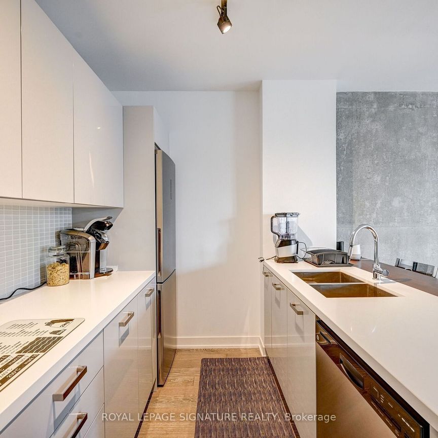 For Lease - 39 Brant Street Unit# PH18, Toronto, Ontario - Photo 1