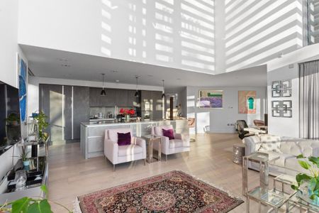 3 bedroom flat to rent - Photo 4