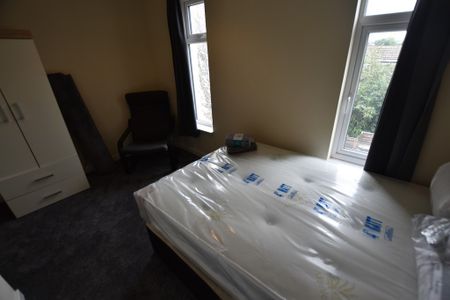 Church Street, Little Lever, Bolton - Photo 5