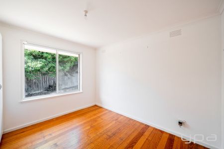 Great Family Home! - Photo 3