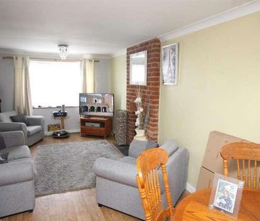 Swan Grove, Chappel, CO6 - Photo 2