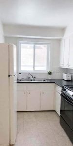 2 CH - 1 SDB - Montréal - $1,500 /mo - Photo 3