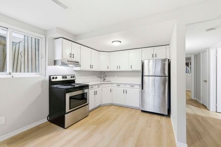 For Lease - 1036 Attersley Drive Unit# Basement, Oshawa, Ontario - Photo 4