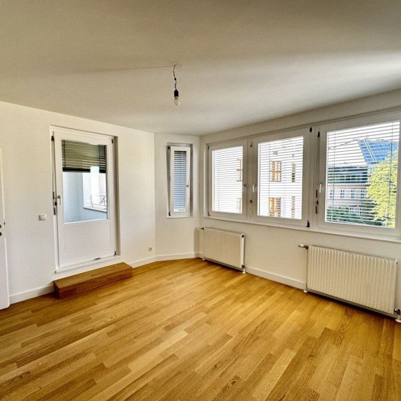 Sanierte 2 Zimmer - Innenstadtwohnung mit Loggia in Innenhoflage - Nähe Schottentor - Foto 1