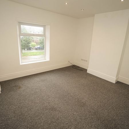 Chorley New Road, Horwich, Bolton - Photo 4