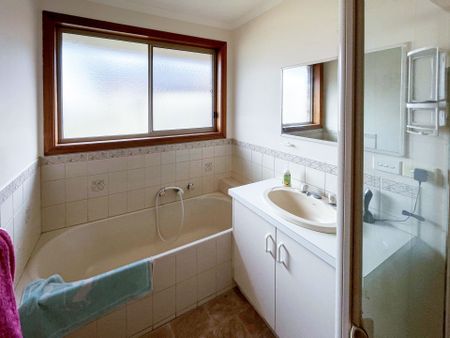 Unit 3/1326 Geelong Road, Mount Clear - Photo 4