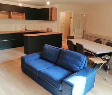 Appartement te huur - Photo 1