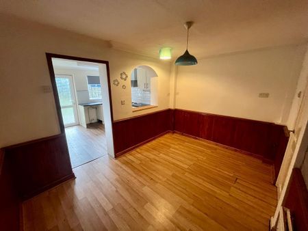 Robin Hood Road - Photo 4