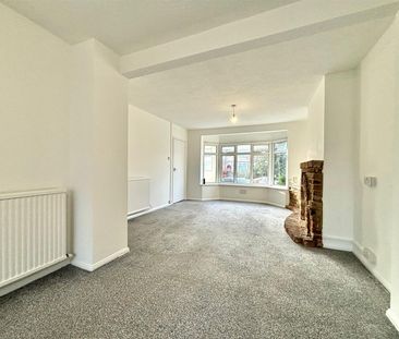 3 bedroom house - semi-detached - Photo 1