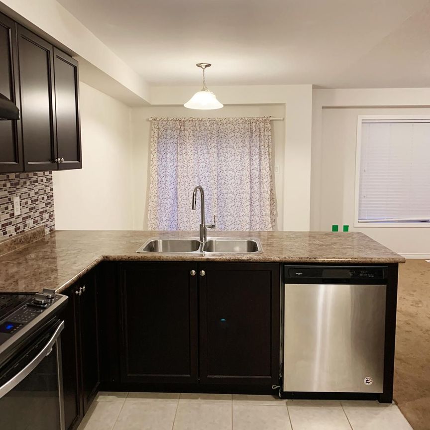 For Lease - 18 Longboat Run W N/A, Brantford, Ontario - Photo 1