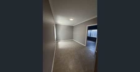 Brand New 3 bedroom - Photo 4