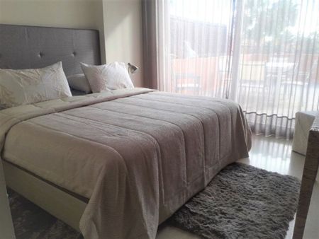 3 bedroom luxury penthouse for rent in Marbella, Andalusia - Photo 2