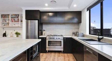 Designed for Living, Made for Enjoying - Photo 4