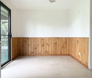 3 BEDROOM HIGH-SET HOUSE WITH OFFICE & DECK! - Photo 3