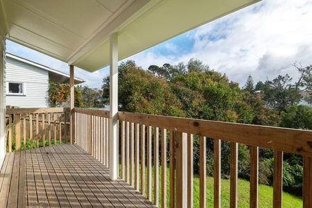 3 Bedrooms in Beach Haven - Photo 2