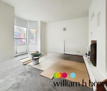 East Hill, Colchester - Photo 2