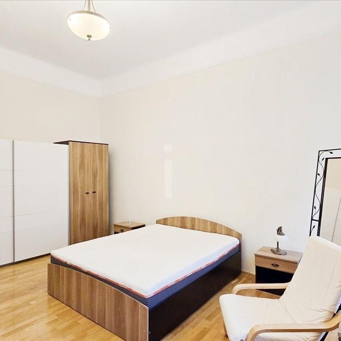 Kiadó felújított lakás - Budapest VI. kerület - Photo 1