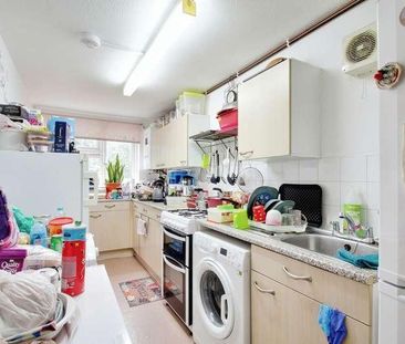 St Clement Close, Uxbridge, UB8 - Photo 6