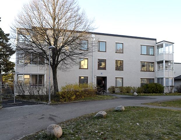 Härbrevägen 12, Skogås - Photo 1
