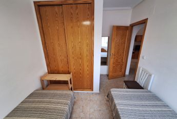 Ref.7505 2-Bedroom Apartment Just 300m from the Beach