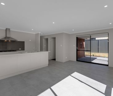 Three Bedroom Home Available in Baldivis - Photo 6