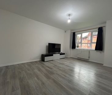 Princes Gardens, Liverpool, L3 - Photo 1