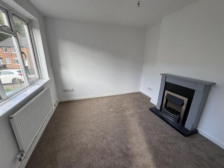 2 bedroom semi-detached house to rent - Photo 5