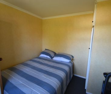 Private corner section available for short term! - Photo 1