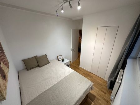 Room in a Shared House, Battersea Park Road, SW8 - Photo 4