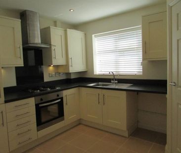 3 bedroom House To Let - Photo 4