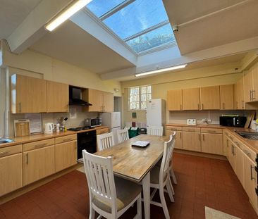 1 bedroom serviced apartment to rent - Photo 2