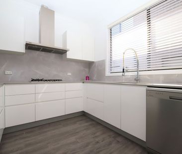 Home For Rent - Photo 3