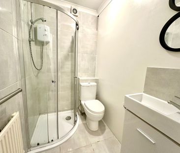 Crow Road, Anniesland, Glasgow, G13 1JR - Photo 5