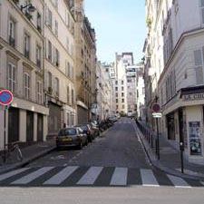 Logement à Paris, Location meublée - Photo 1