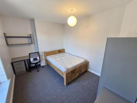 5 bedroom house share to rent - Photo 4