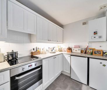 2 bedroom flat to rent - Photo 6