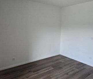 T1 AVEC PARKING - Photo 5