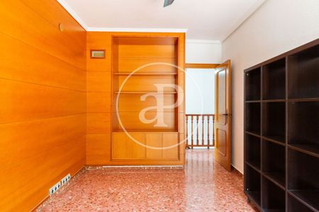 Luxury Villa for rent in L'Eliana, Valencia - Photo 4