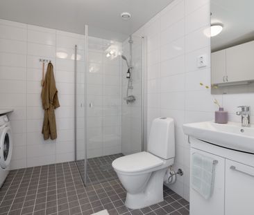 Karlsdalsallén, Örebro - Photo 3