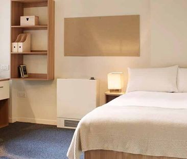 Bronze Studio - Photo 6