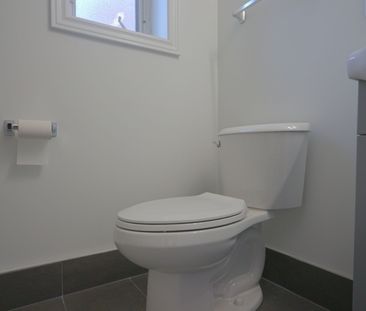 For Lease - 137 Brookhaven Drive Unit# 9, Toronto, Ontario - Photo 3